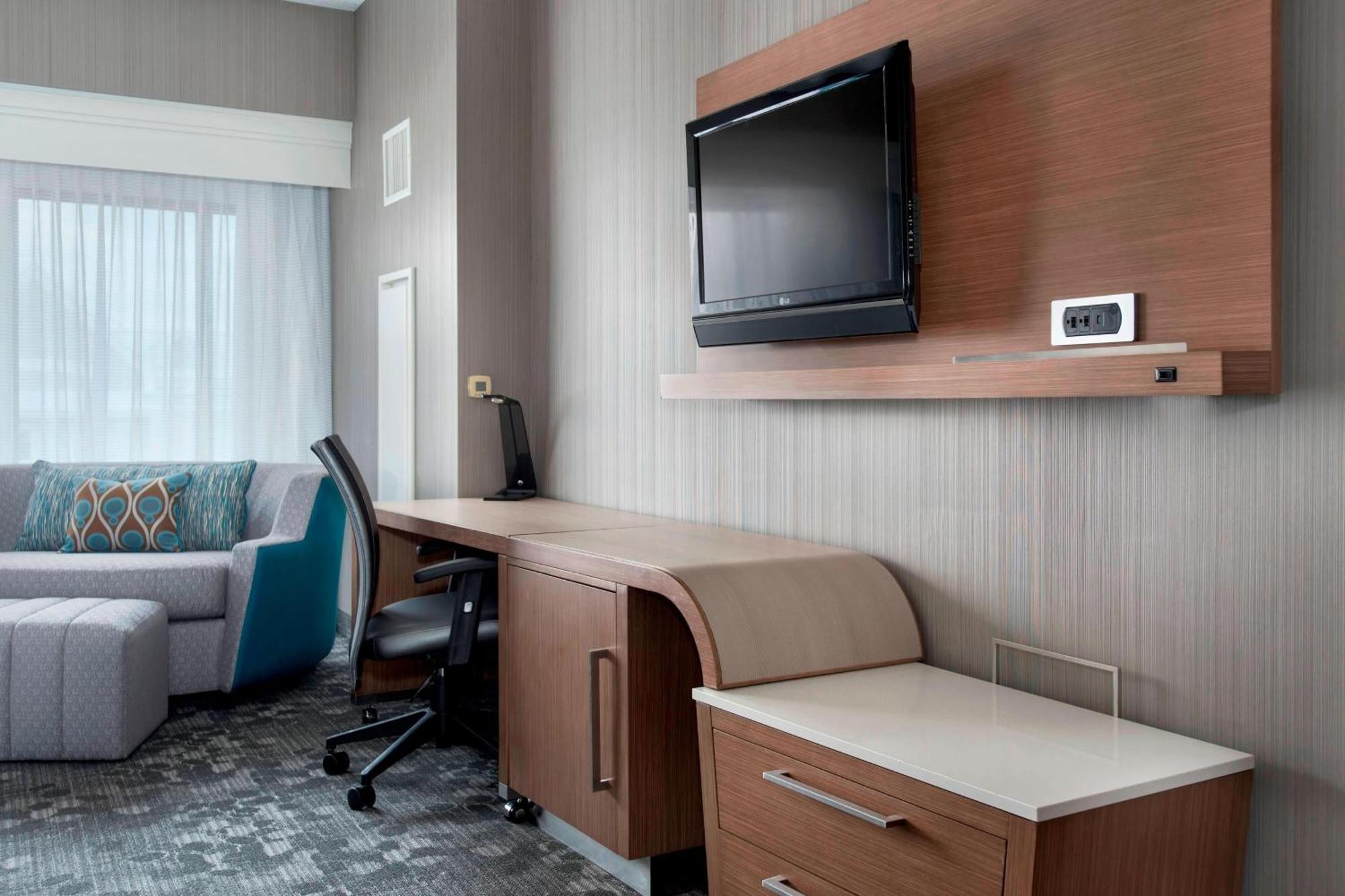 Courtyard By Marriott Newark Elizabeth Otel Dış mekan fotoğraf