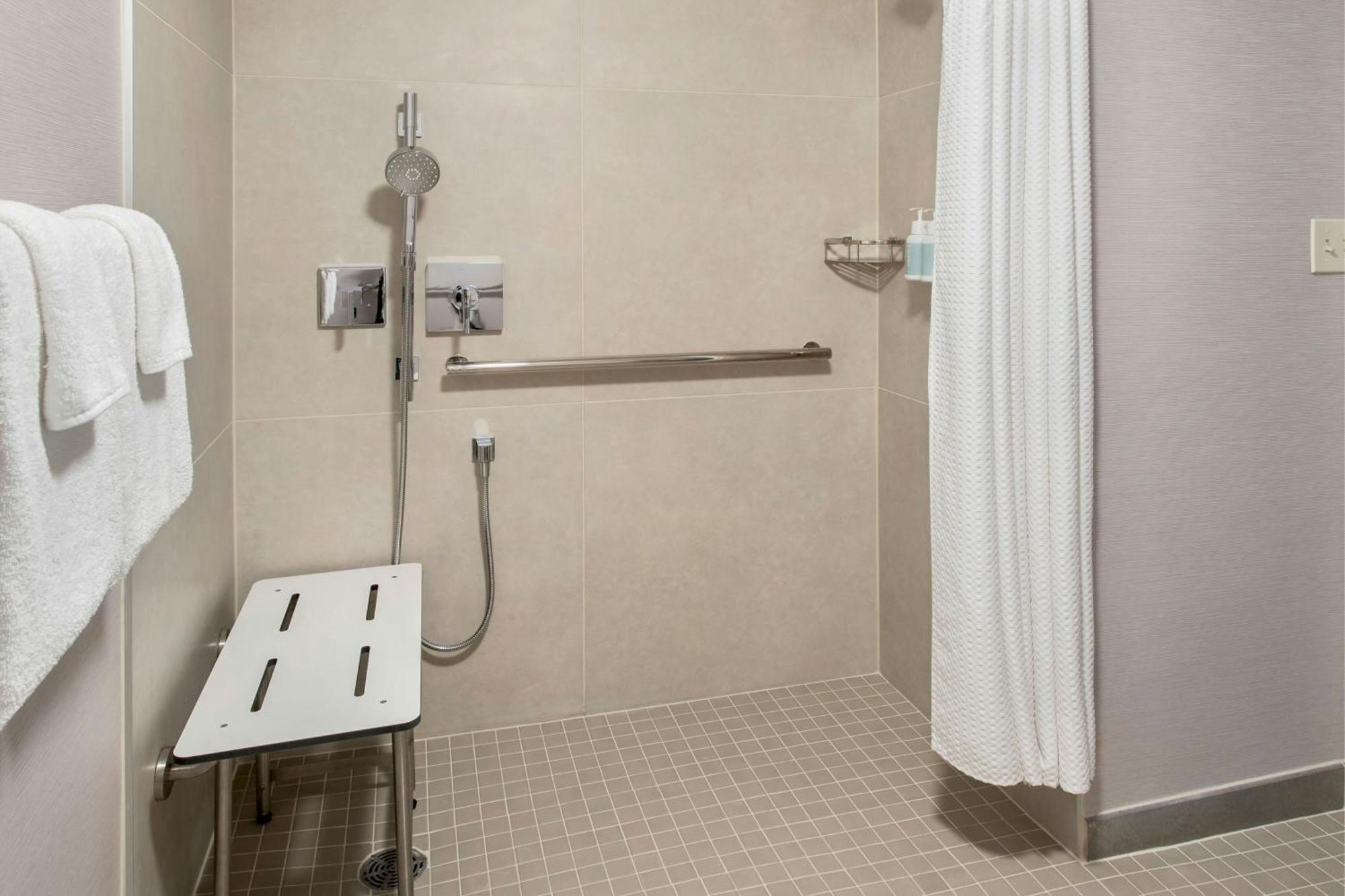 Courtyard By Marriott Newark Elizabeth Otel Dış mekan fotoğraf